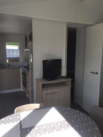 Mobile-Home 100M Plage Utah Mme Surget Сант-Мари-дю-Мон Екстериор снимка