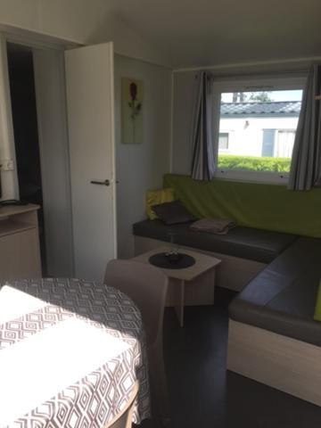 Mobile-Home 100M Plage Utah Mme Surget Сант-Мари-дю-Мон Екстериор снимка